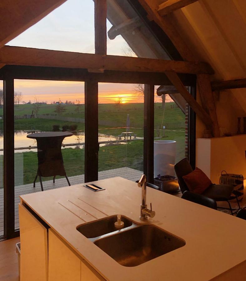 Gite De L'Etang Hotell Frasnes-lez-Anvaing Eksteriør bilde